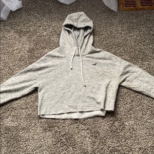 HOLLISTER gray cropped hoodie